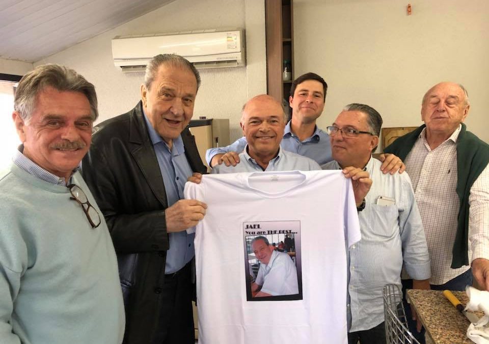 Jael Barros é Homenageado